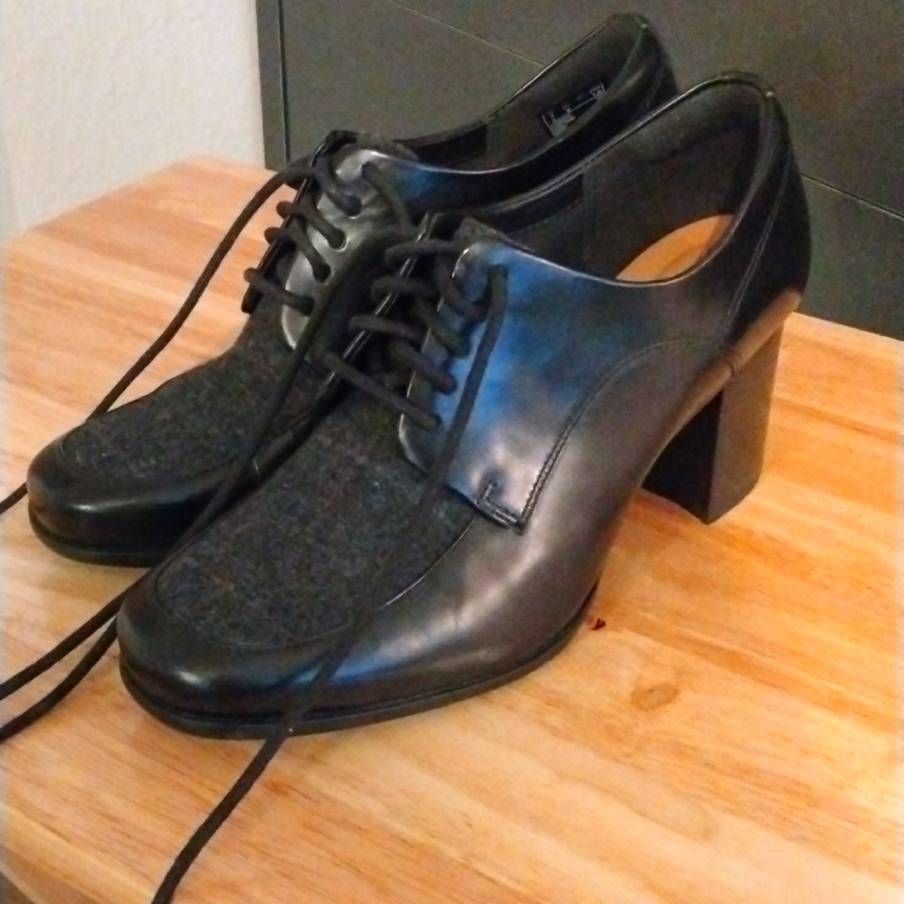 Clark's Real leather lace up heels